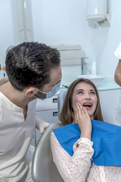 Best Emergency Tooth Extraction in Pleak, TX